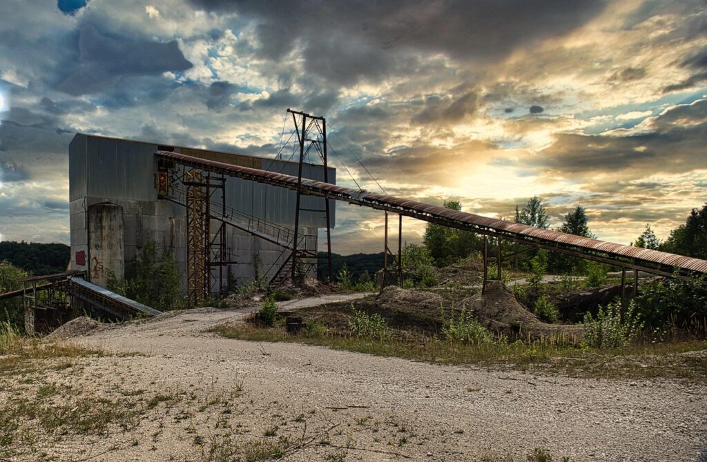 quarry, open pit mining, promotional bank, mine, coal mine, stonework, pforphoto, factory, abandoned, old, destruction, goldmine, mining, goldmine, goldmine, goldmine, goldmine, goldmine-7390217.jpg